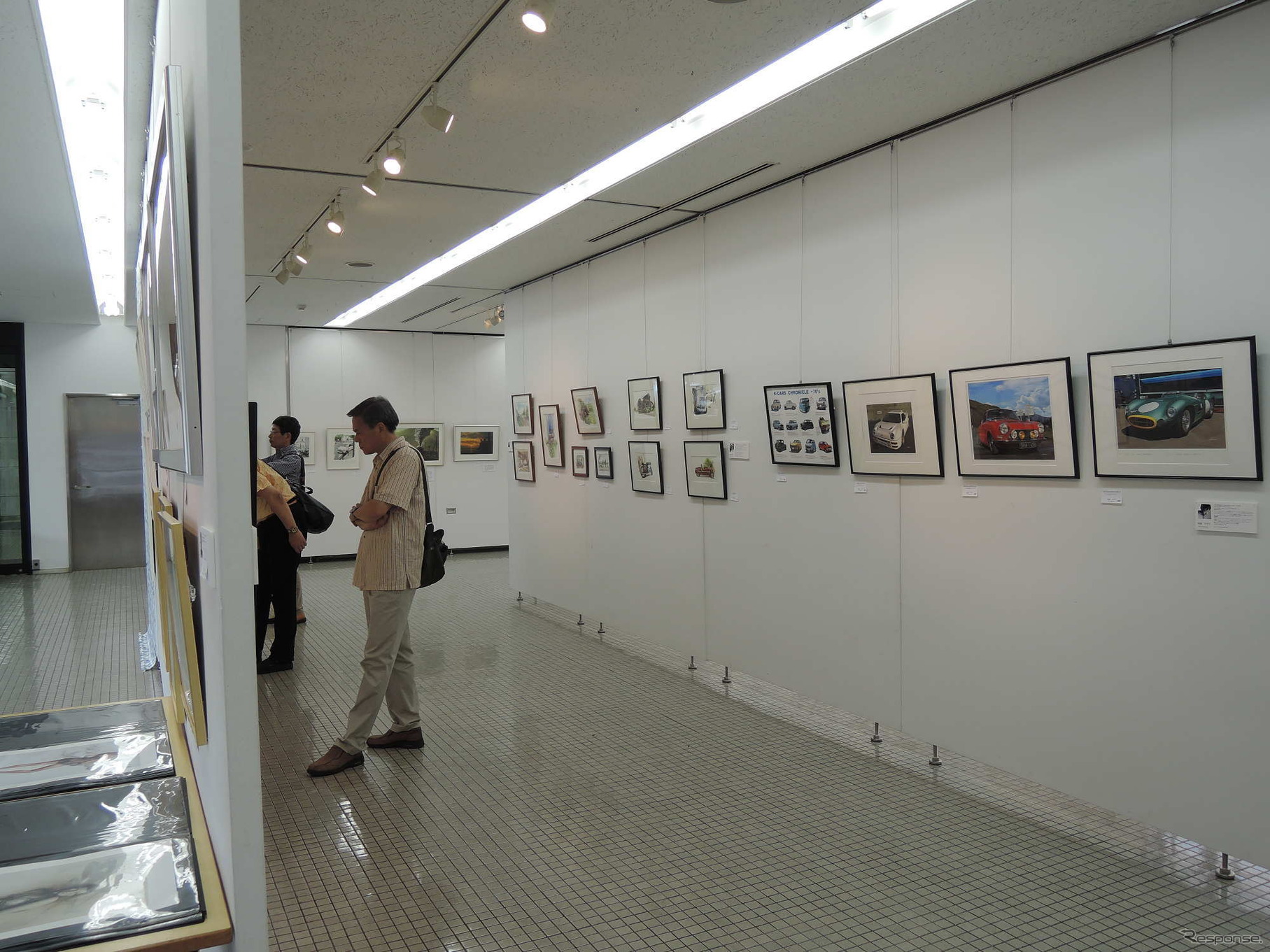 会場風景（オートモビル・アート連盟 作品展）