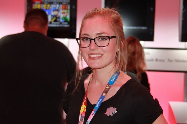 【E3 2014】続・会場で見つけたコンパニオンのお姉さまたち