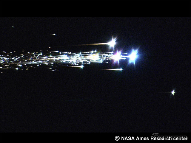 NASAが撮影した「はやぶさ」