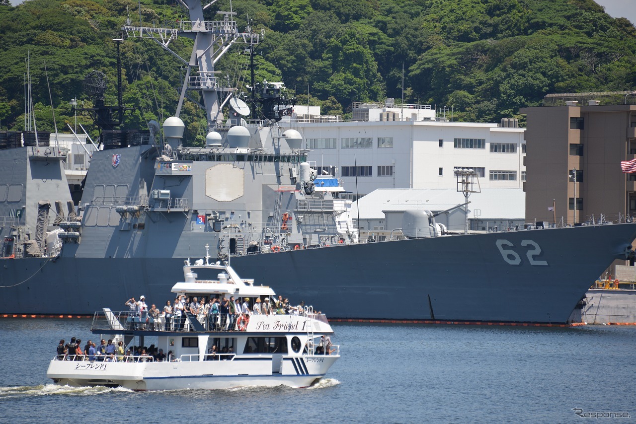 6月14日から始まった「よこすかYYのりものフェスタ2014」。海上自衛隊横須賀地方総監部は護衛艦や哨戒ヘリを公開した。
