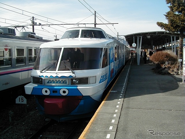 ツアーでは8000系のほか2000系の運転台見学なども行われる予定だ。