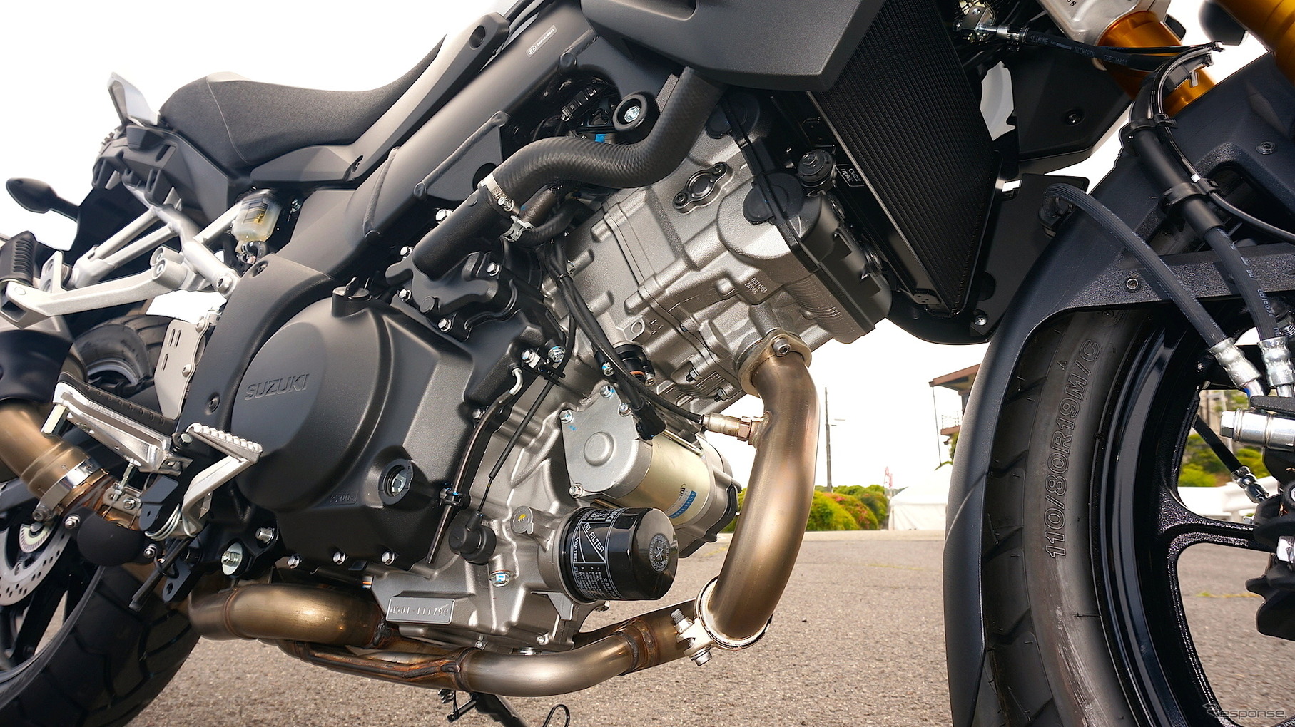 スズキ・Vストローム1000 ABS