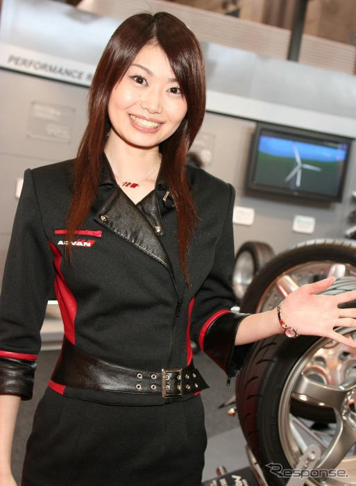 【東京モーターショー05】コンパニオン写真蔵…人気ランキング