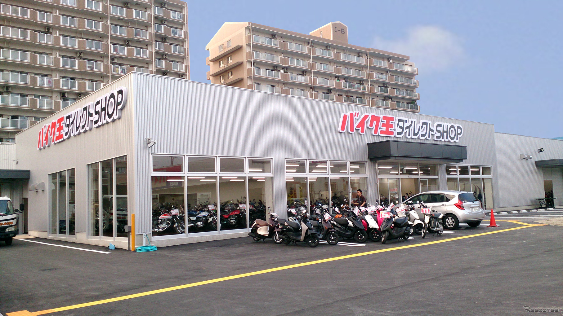 「バイク王ダイレクトショップ福岡店」がリニューアル・オープンし、売るから買うまでがワンストップになった