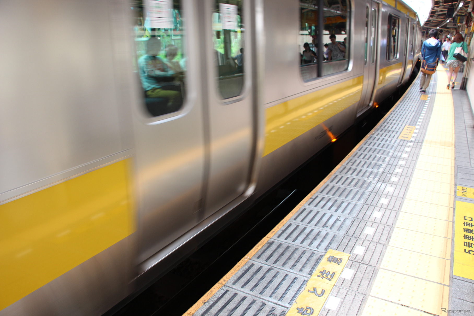 JR 飯田橋駅