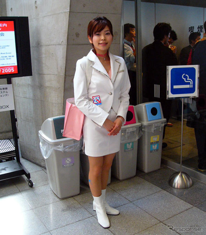 【東京モーターショー05】タバコは20歳になってから