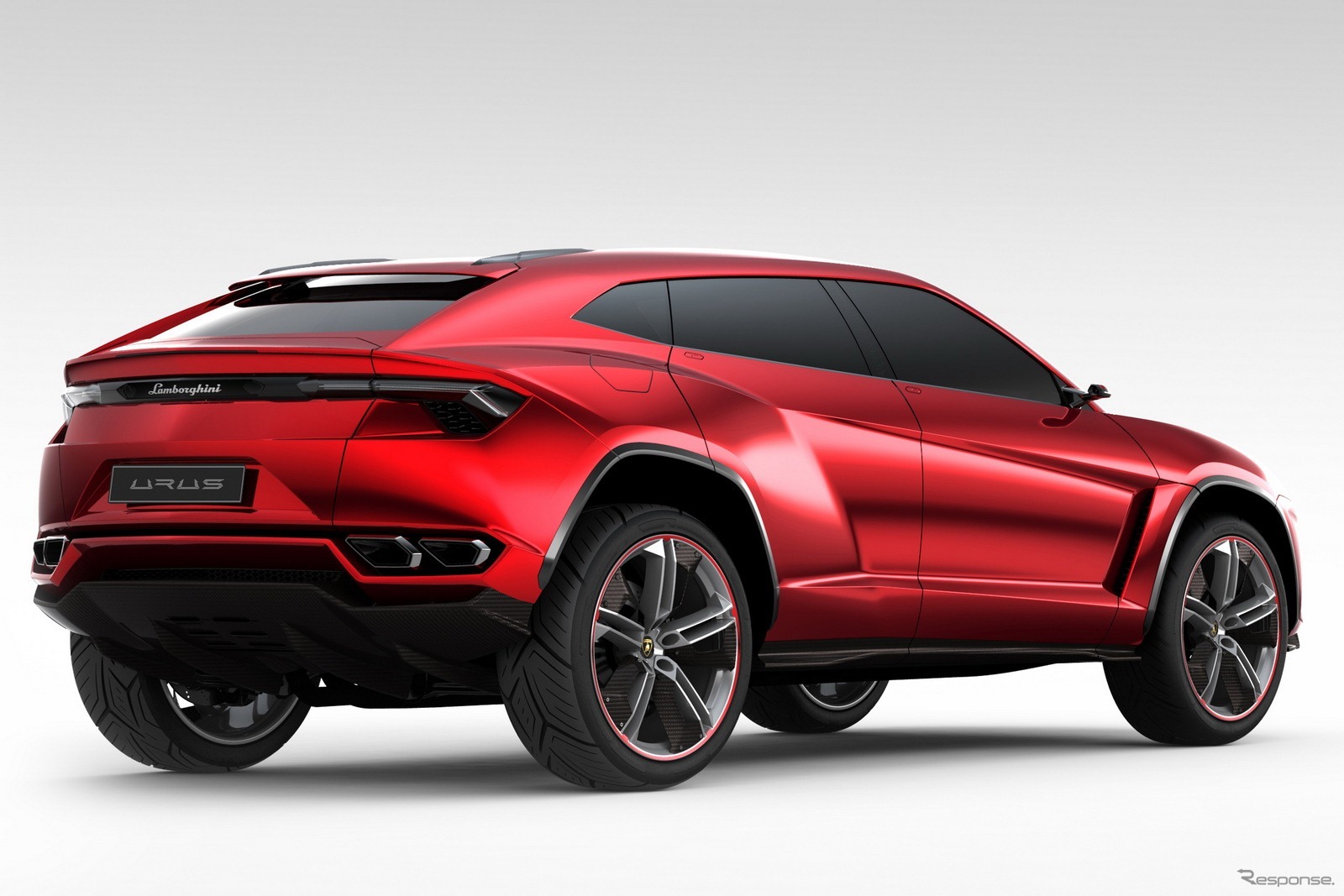 ランボルギーニ URUS