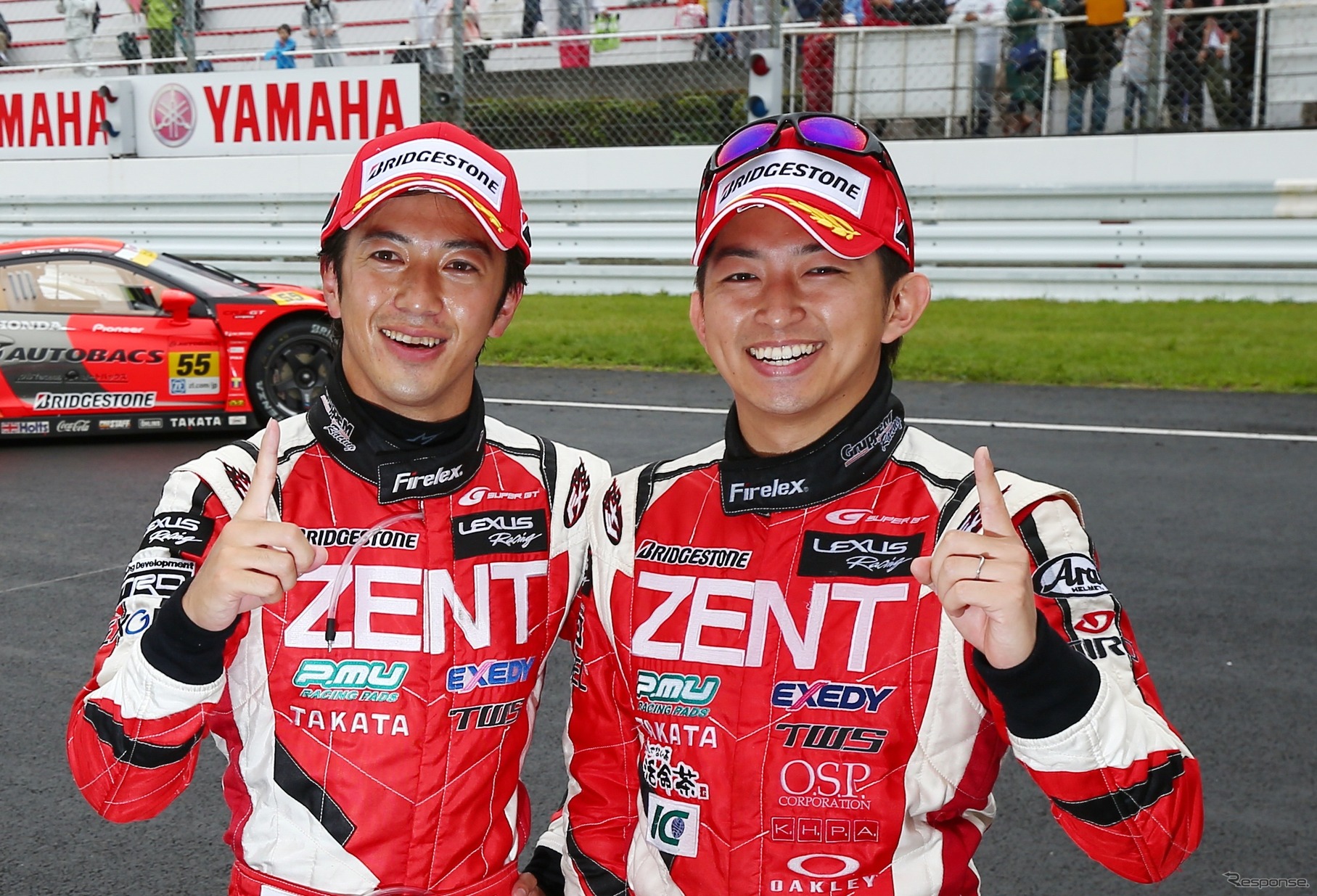 今季初優勝の立川（左）&平手。＜撮影：益田和久＞