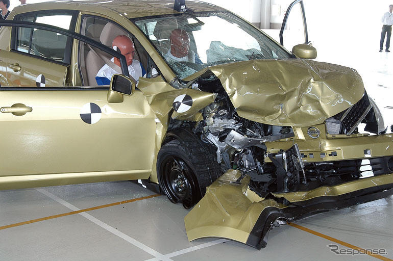 【日産　安全ミーティングリポート】その3 衝突実験を目の前にして実感する安全ボディのスゴさ