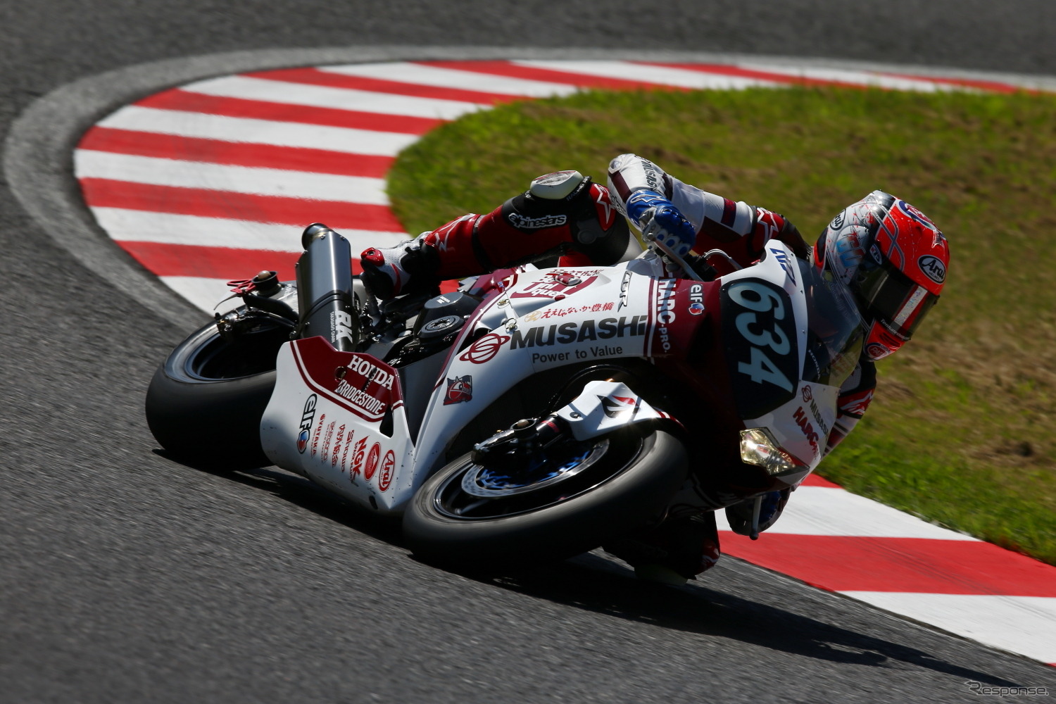 コカ・コーラ ゼロ 鈴鹿8時間耐久ロードレース（鈴鹿8耐） 2014年（写真は予選）