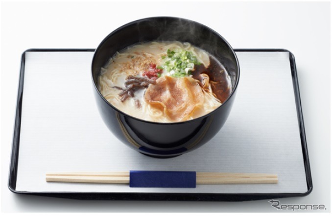 ANA、博多一風堂と共同開発した「コク極まる味噌『大地』」をANA国際線機内食で提供