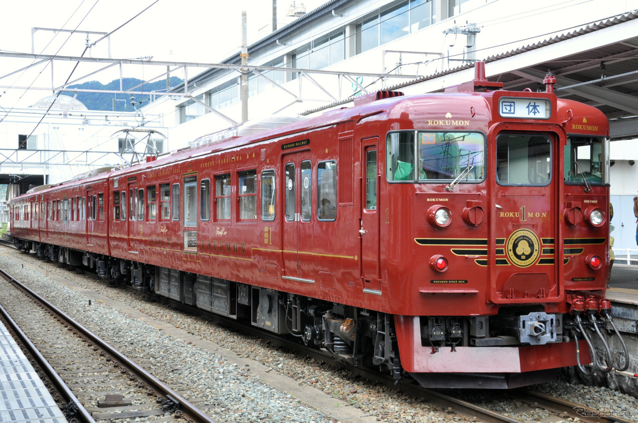 鉄道博は長野の鉄道会社が協賛する。写真はしなの鉄道の観光車両「ろくもん」。