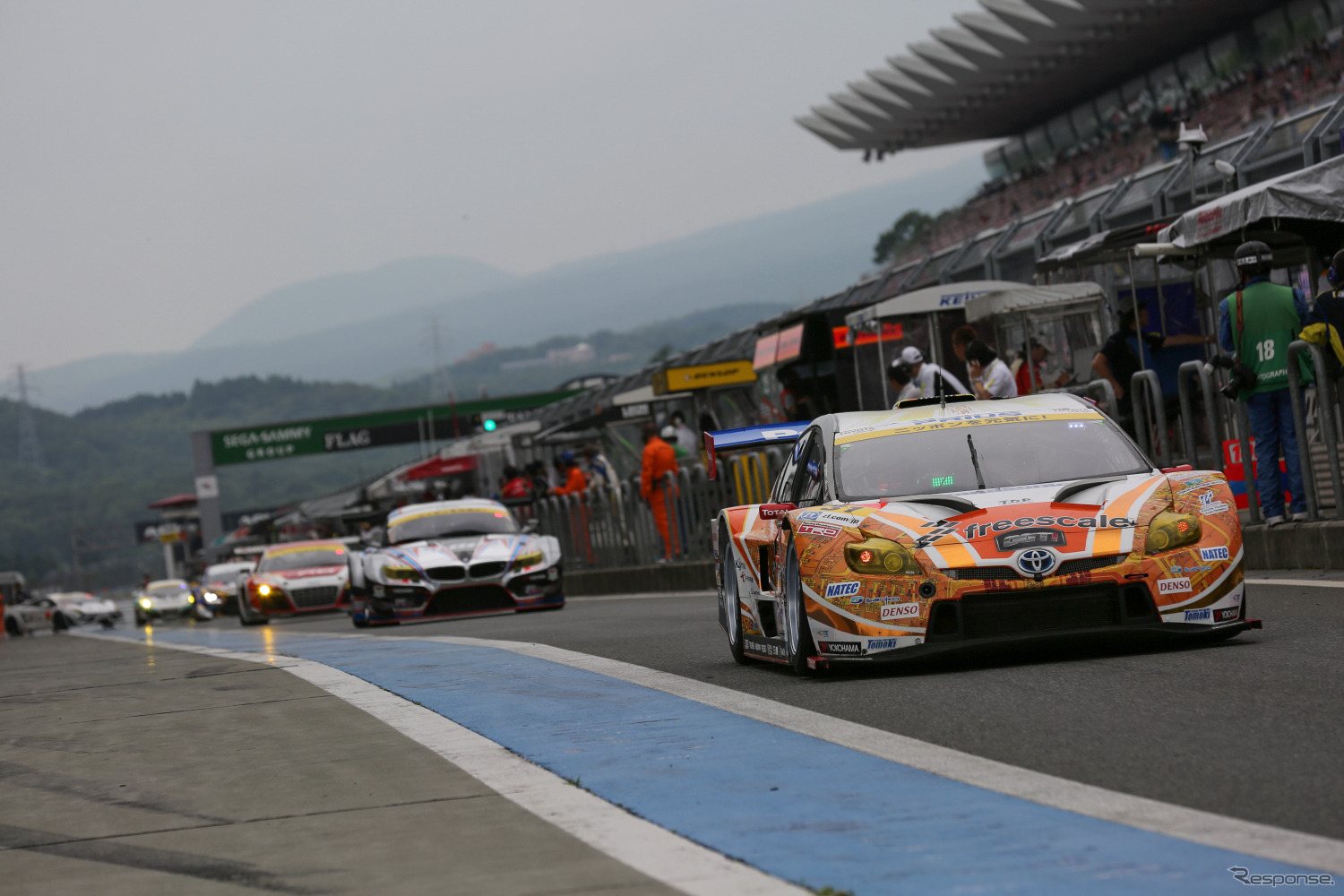 GT300クラス予選2位の#31 プリウス。
