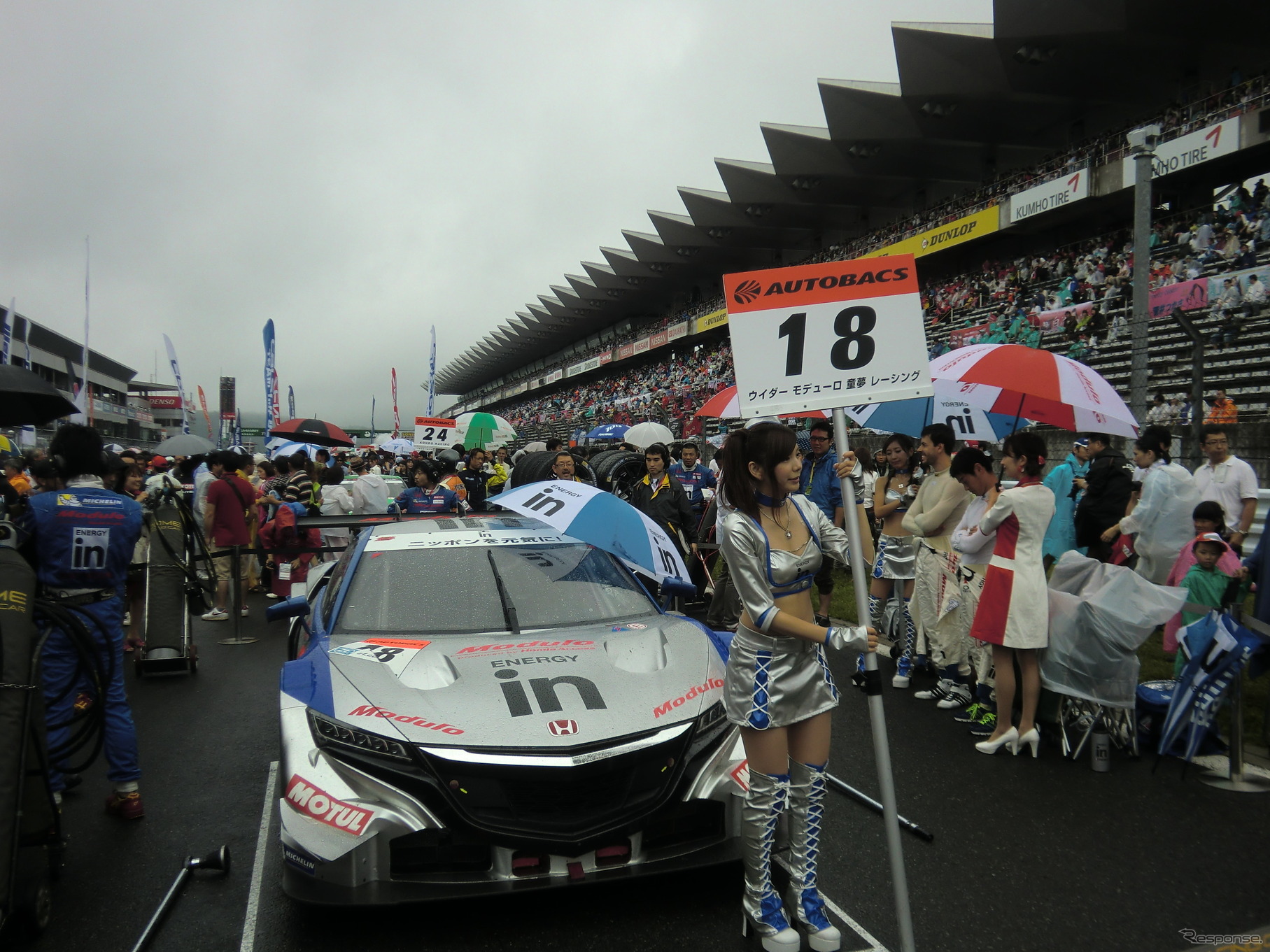 #18 NSXは6番グリッドスタートから優勝する。