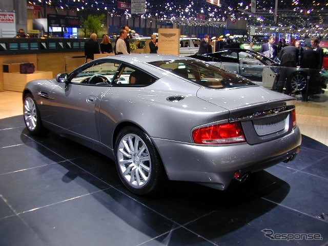 【ジュネーブ・ショー2001続報】『V12バンキッシュ』はフォードの最先端