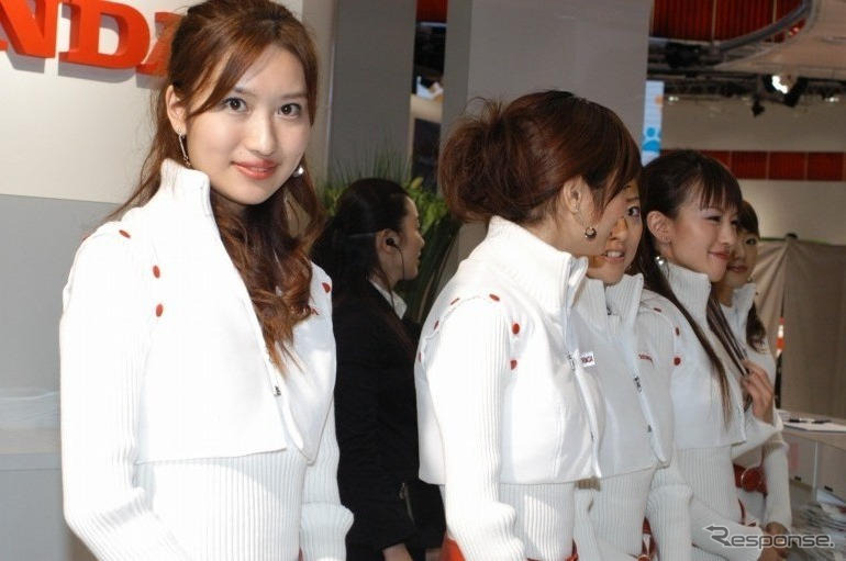 【東京モーターショー05】コンパニオン写真蔵…その70