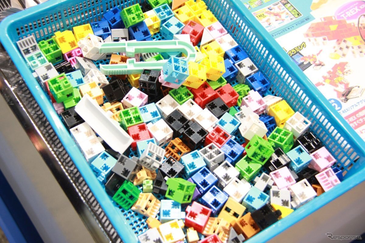 芸術作品からロボットまでなんでも作れるアーテックブロック