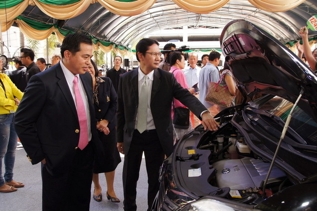 タイ当局が差し押さえ自動車競売、落札総額３・６億バーツ