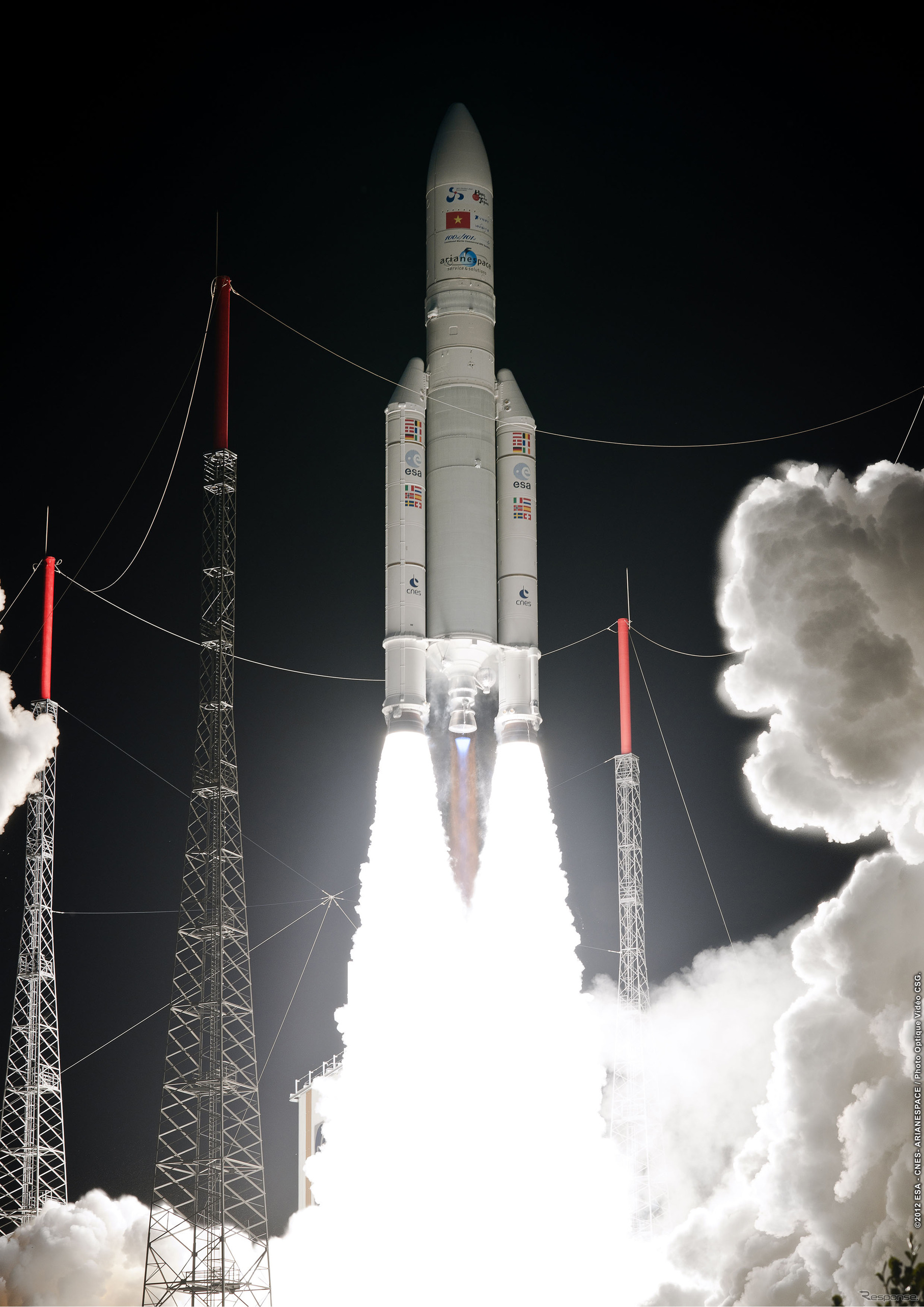 2012年5月、JCSAT-13を打ち上げた際のアリアン 5 ECAロケット