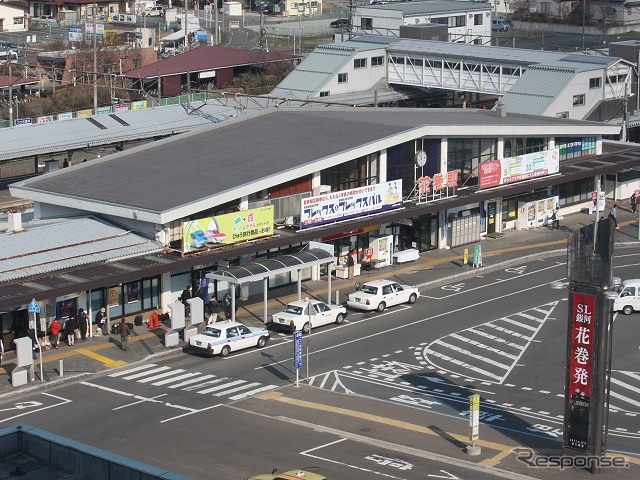 改修工事が始まる前の花巻駅。