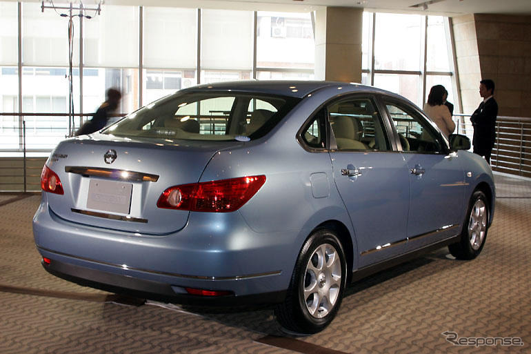 【日産 ブルーバード シルフィ 新型発表】期待できるフットワーク