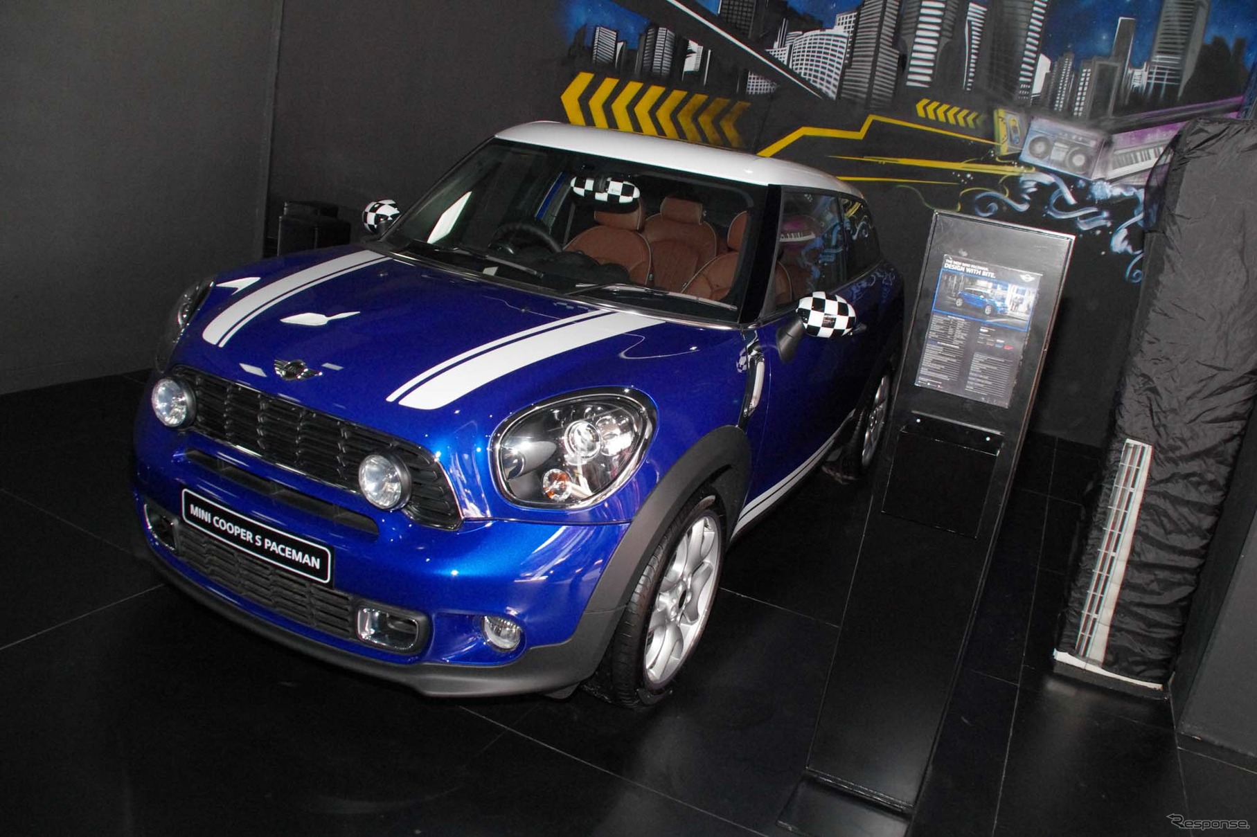 MINIブースの展示車両が売り切れ!?（ジャカルタモーターショー14）