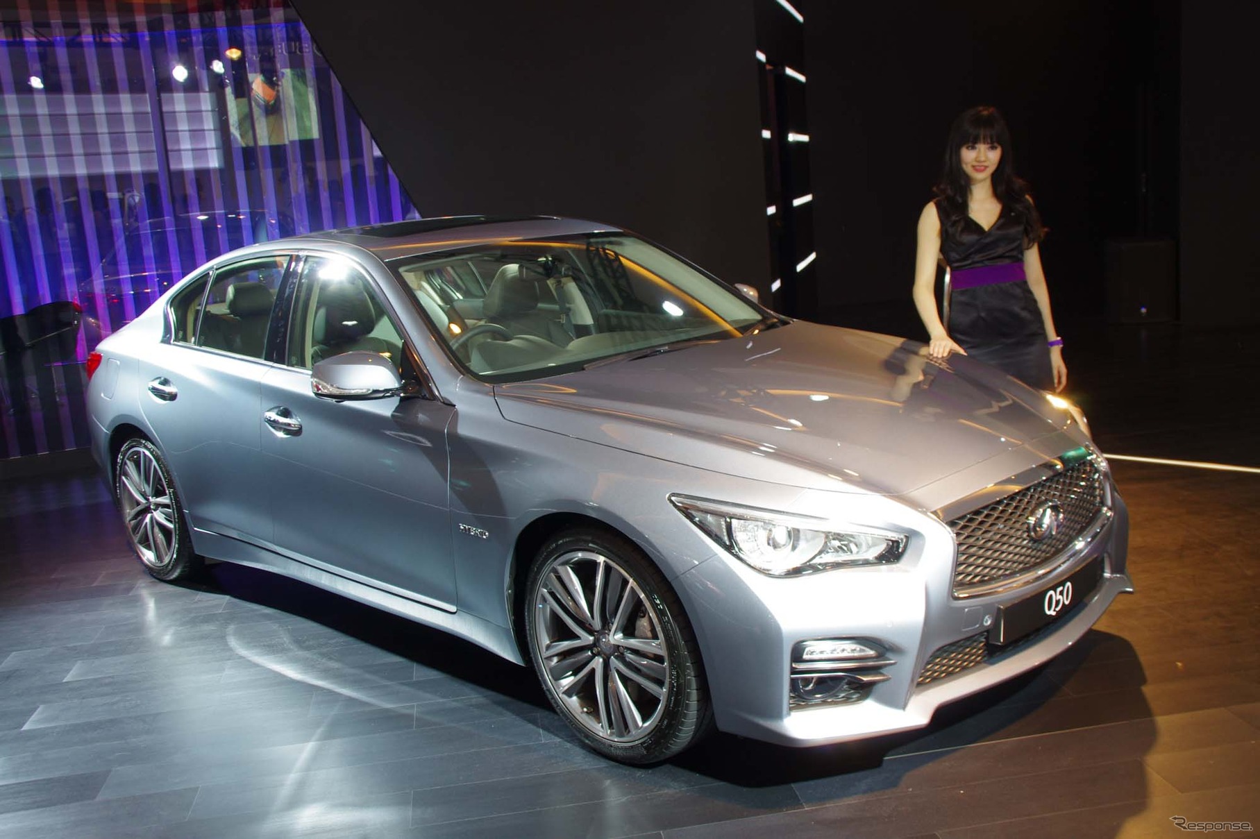 インフィニティ Q50（日本名：日産スカイライン）（ジャカルタモーターショー14）