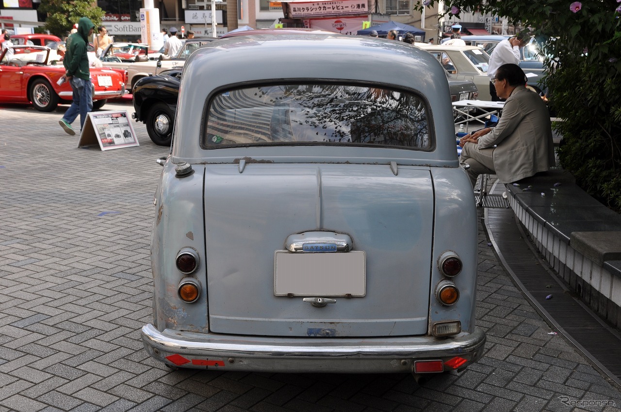 1959年 ダットサン 211