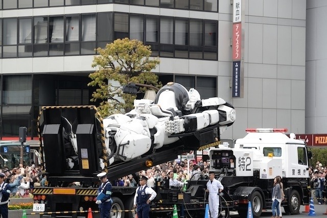 吉祥寺に登場したイングラム