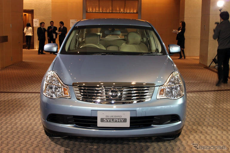 【日産 ブルーバード シルフィ 新型発表】乗る前にまず眺めて---デザイン