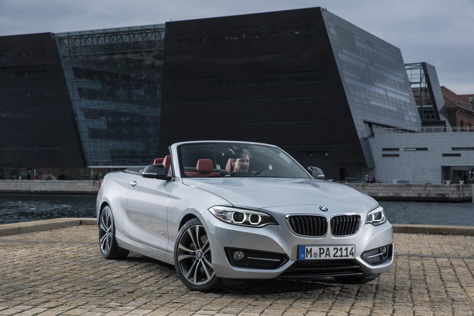 BMW 2 シリーズ カブリオレ の 228i