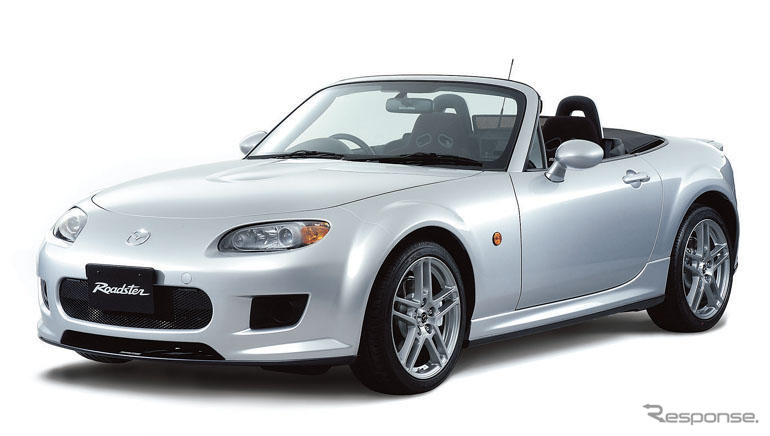 【東京オートサロン06】イヤーカー、ロードスター に注目せよ