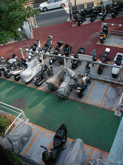 ウェブカメラで駐車場 満空情報