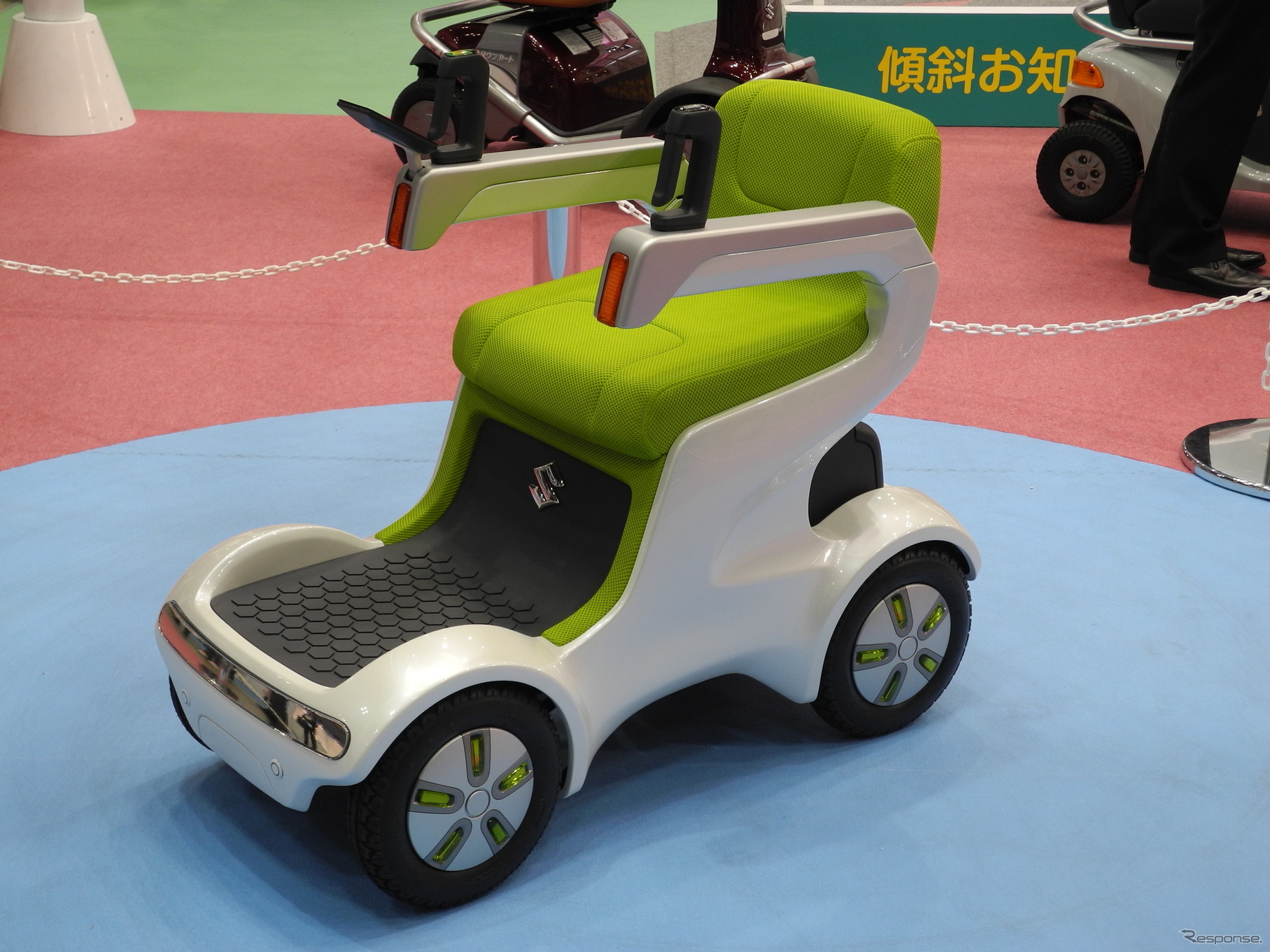 スズキの都市型電動車いす「UTコンセプト」