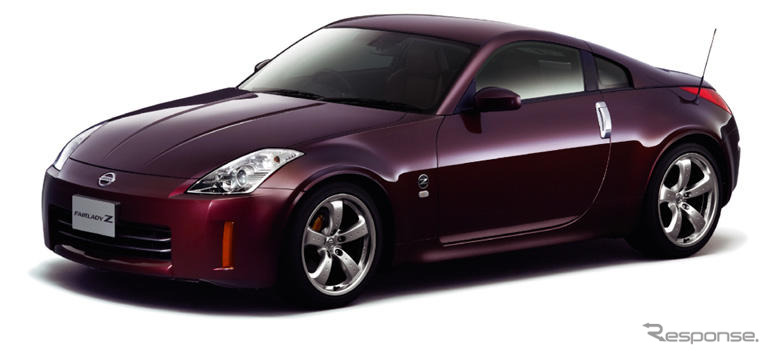 日産 フェアレディZ に19インチタイヤなどを装着した期間限定車