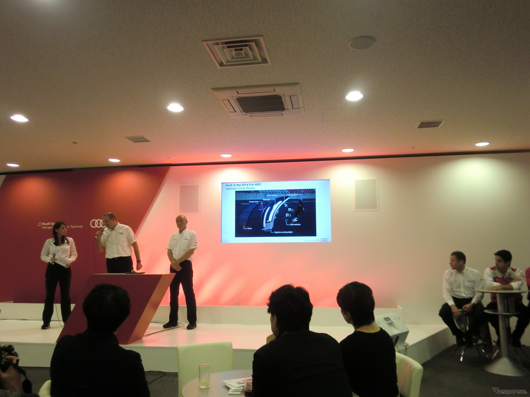 予選後に実施された、アウディのプレスミーティング。