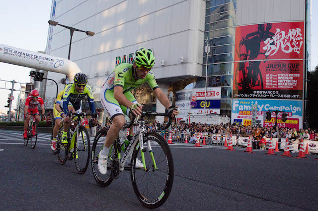 4人の逃げ集団（ジャパンカップクリテリウム14)