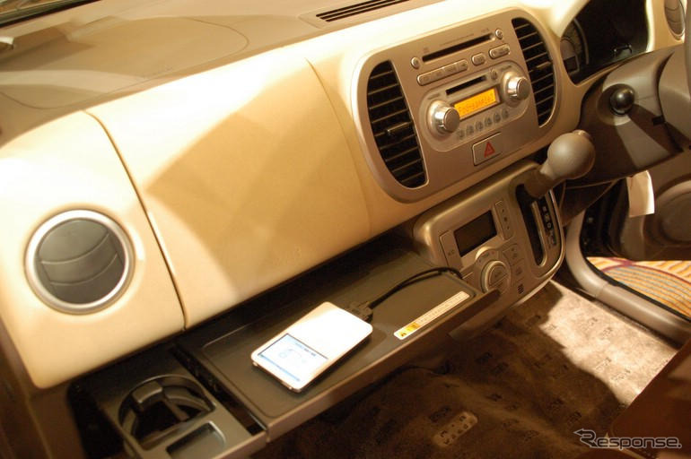 【スズキ MRワゴン 新型発表】低価格と安全性を両立した iPod 接続