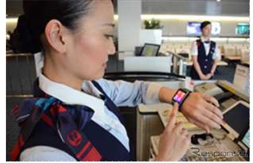 JAL、iBeacon＆スマートウォッチを活用した空港旅客業務の先進化の取り組み