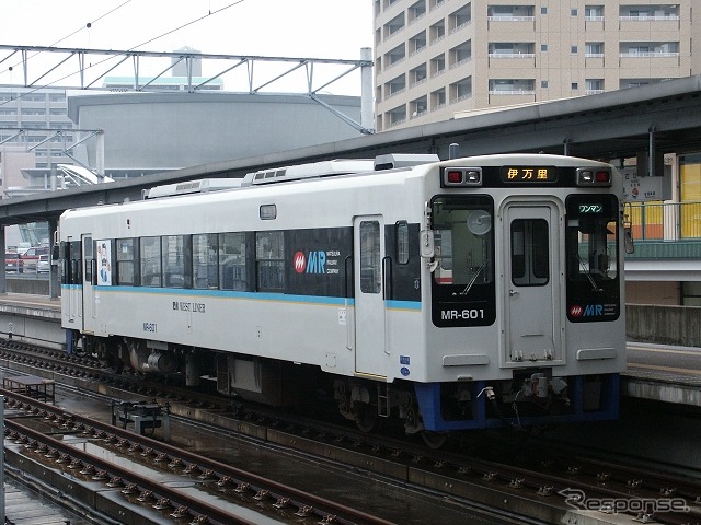 当日限定発売の共通1日乗車券では松浦鉄道などが利用できる。
