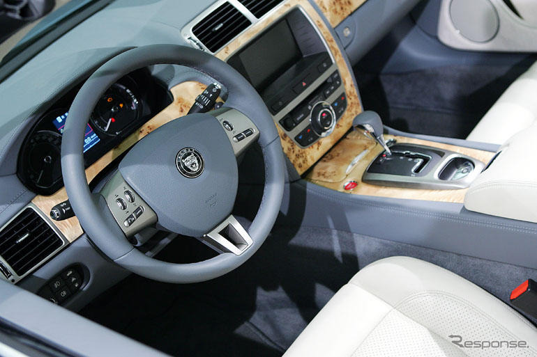 【ジャガー新型XK テクノロジーリポート】パドルシフトで駆る4.2リッターV8ユニット