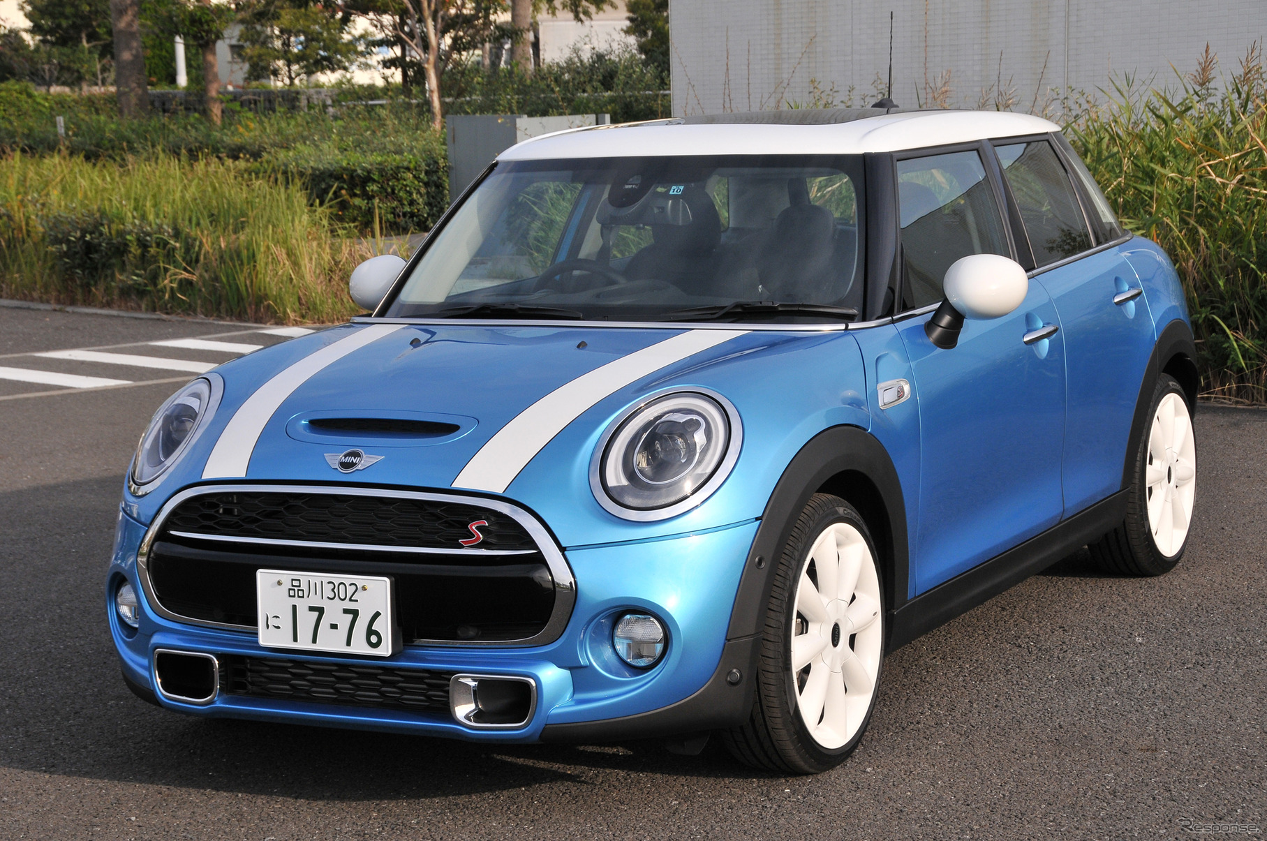 【MINI クーパーS 5ドア 試乗】使いやすいパッケージングとピーキーなハンドリング…諸星陽一