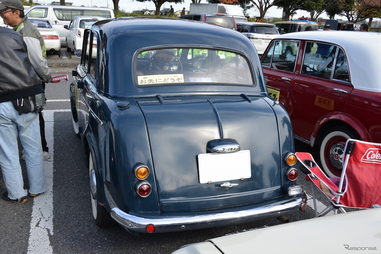 1957年 ダットサン 210