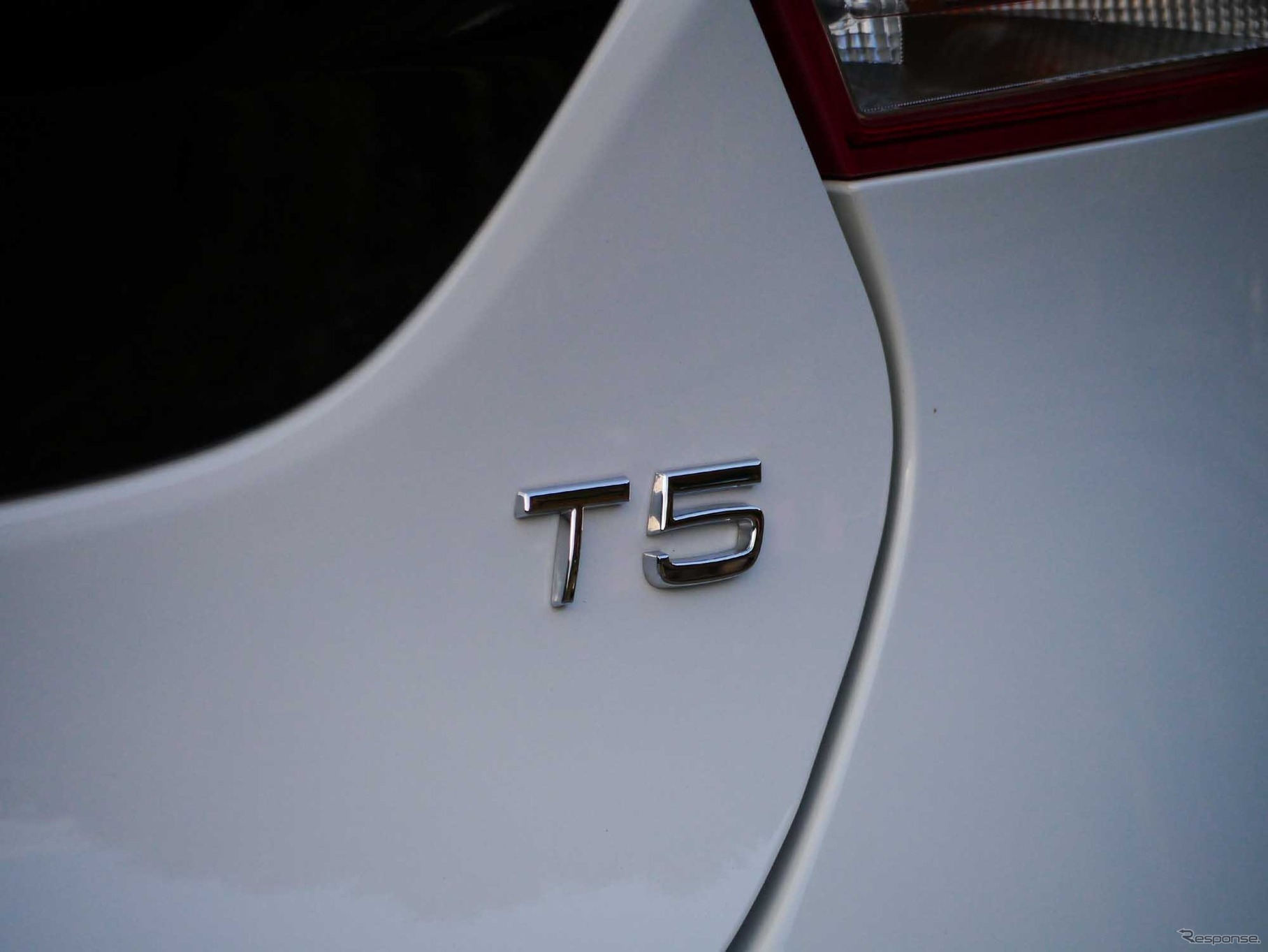 ボルボ V40 T5 Rデザイン