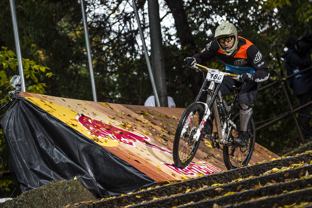 選手の技術向上とMTBシーンの発展を願う奉納競技　レッドブル・ホーリーライド