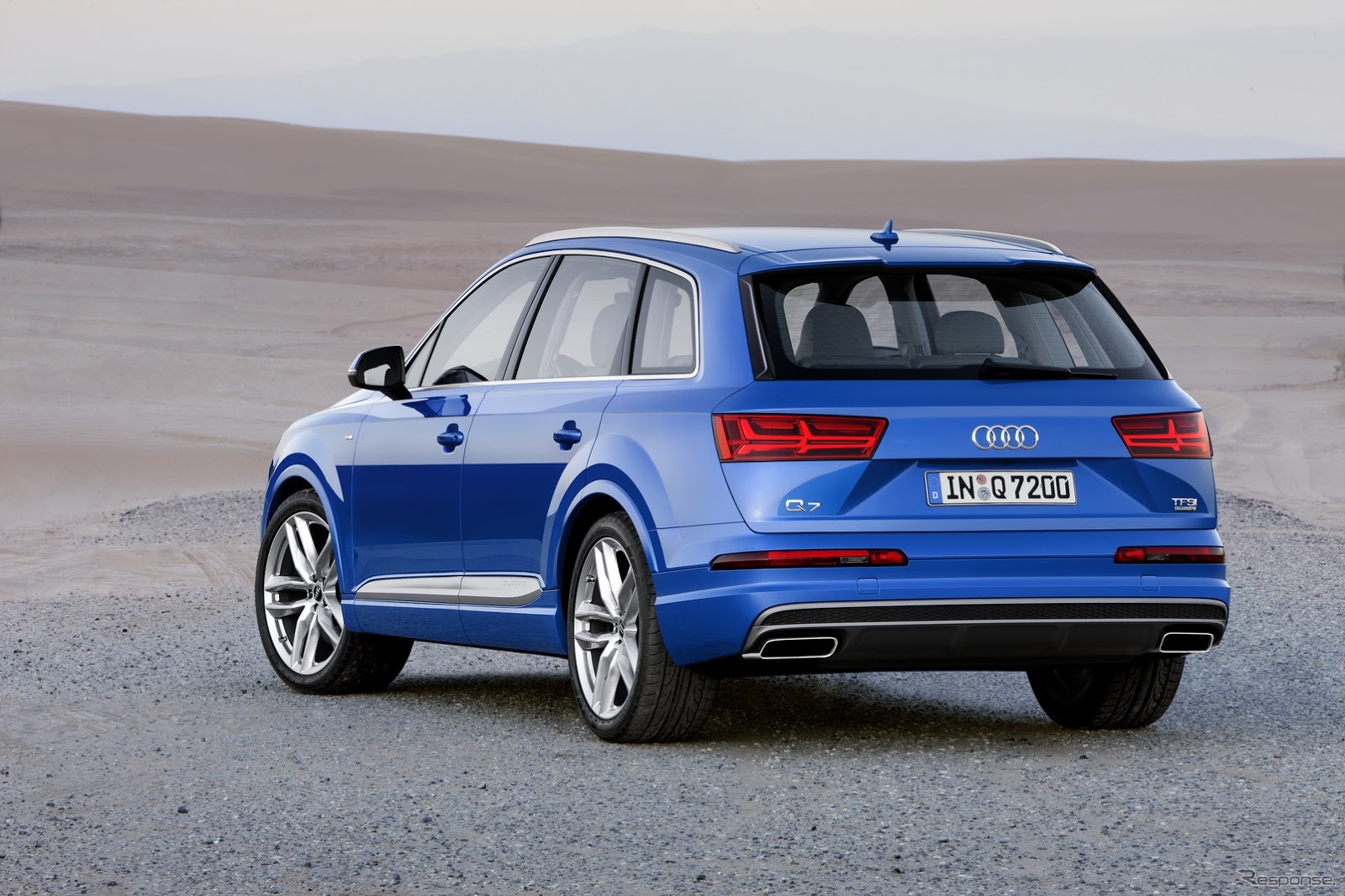 新型 アウディ Q7