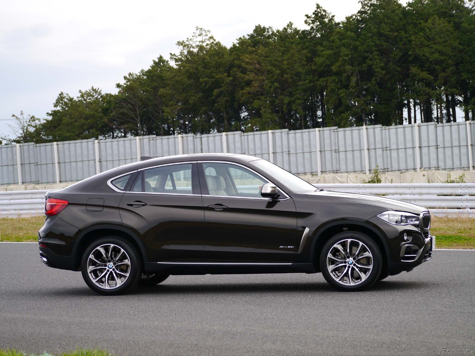 BMW X6 xDrive50i