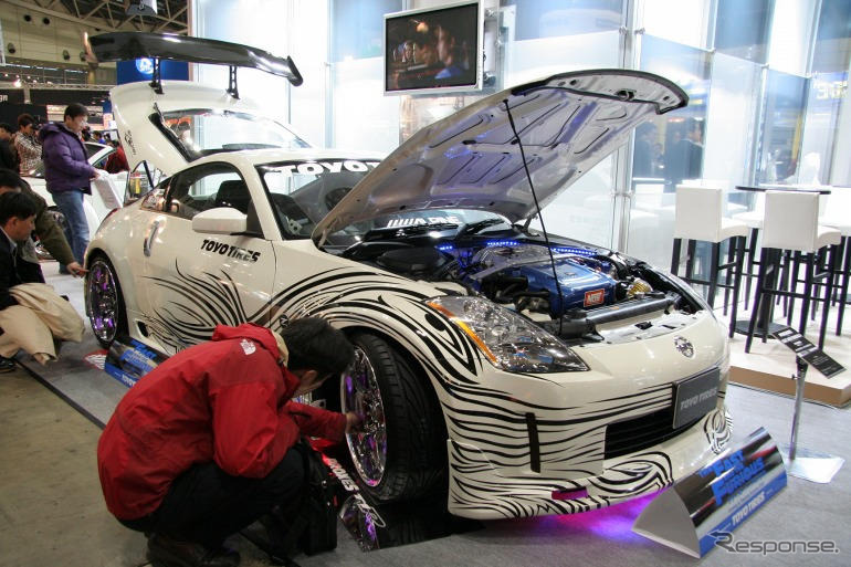 【東京オートサロン06】写真蔵…TOYOタイヤ