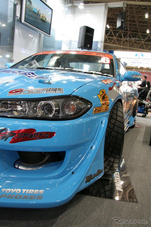【東京オートサロン06】写真蔵…TOYOタイヤ