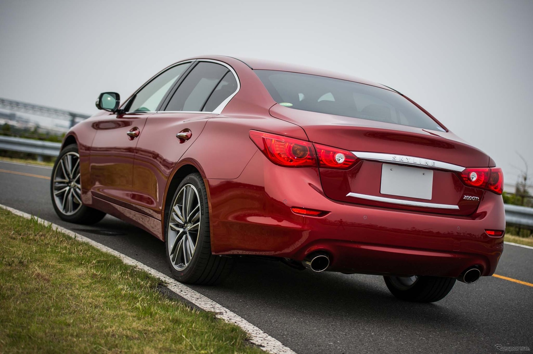 日産スカイライン200GT-t
